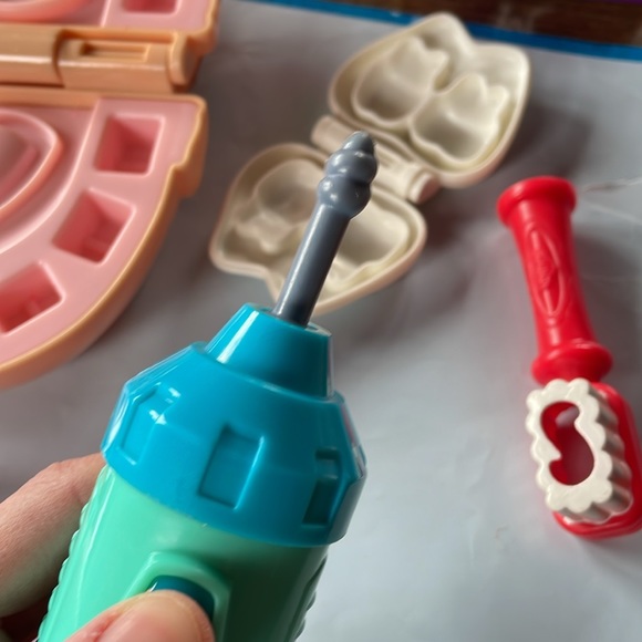 [ Play-Doh Doctor Drill ‘N Fill Set 2015 ] - Picture 5 of 5